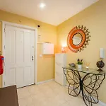 Cozy And Quiet Spacious Flat