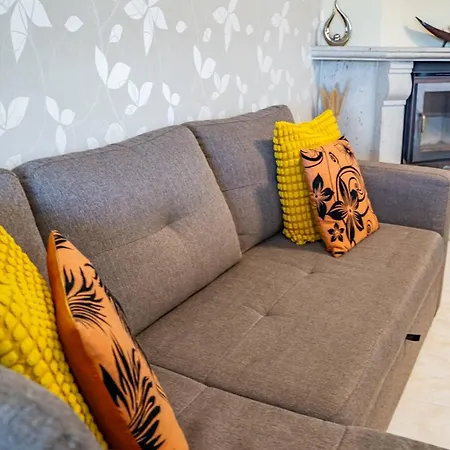 Cozy And Quiet Spacious Flat Διαμέρισμα