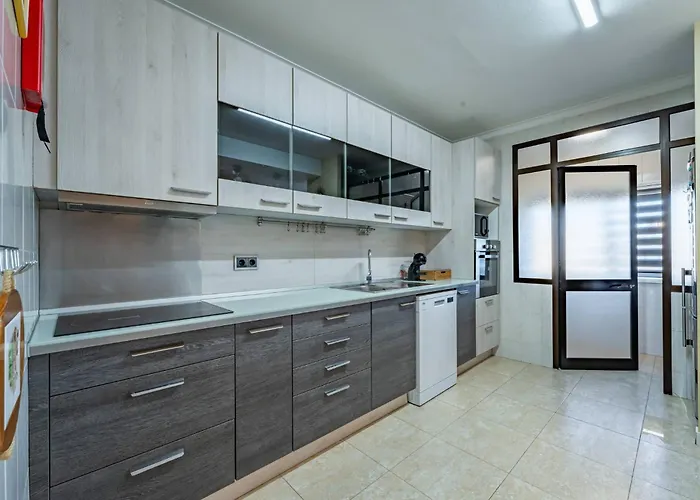 Apartment Cozy And Quiet Spacious Flat